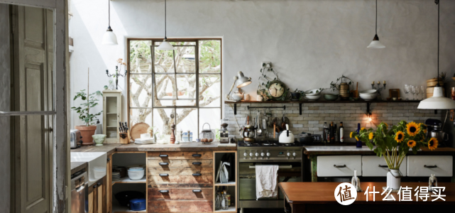 自建3层别墅,却坚持只用回收材料?网友:她怎么做到的?